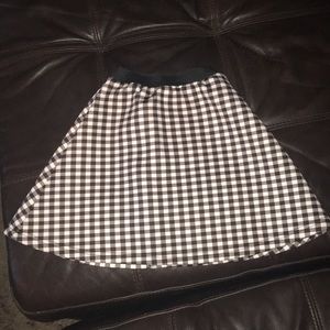Girls skirt size 5/6 like new condition